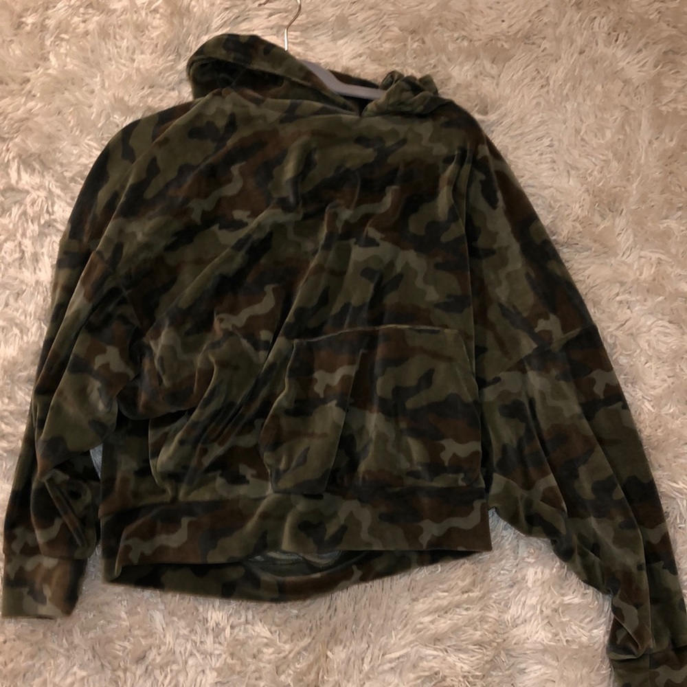 American eagle velvet fuzzy material hoodie